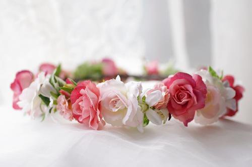 クラシックピンクのバラとブライダルピンクのバラ ホワイトスターのウェディング 花冠 ブライダルグッズ専門店マリアージュ