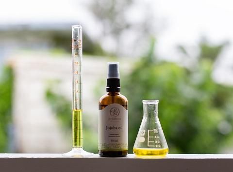 コラム】vol.76 「イランイランとヘアケア」 - 沖縄アロマ