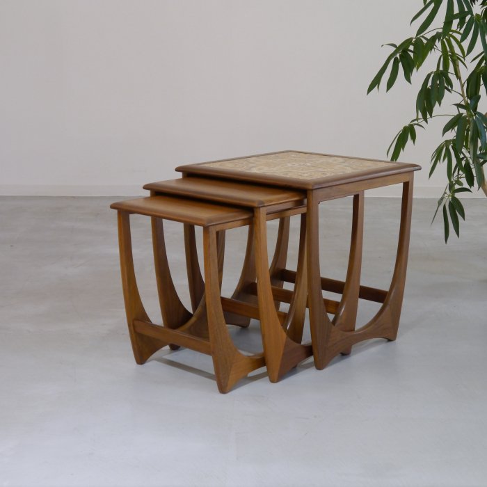 アアルトジープラン ネストテーブル - コーヒーテーブル/サイドテーブル