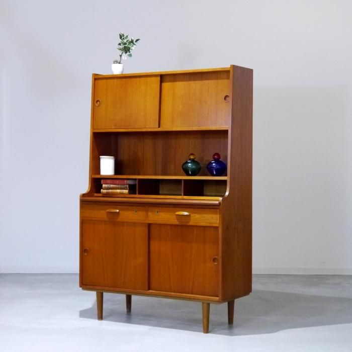 UD10057｜ハイキャビネット/カップボード/ Harald Nielsen(ハロルド