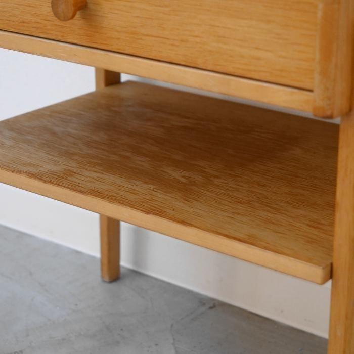 AB Carlstrom＆CO社 ナイトテーブル スウェーデン製 北欧家具 AB Carlstrom＆CO社 ナイトテーブル スウェーデン製 北欧家具 AB