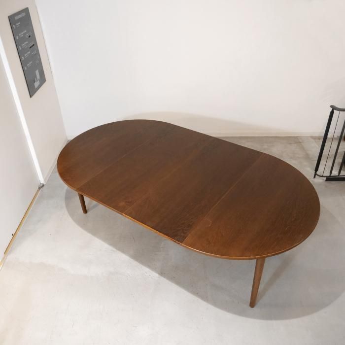 UD12135-1｜伸長式ラウンドダイニングテーブル/Hans J Wegner