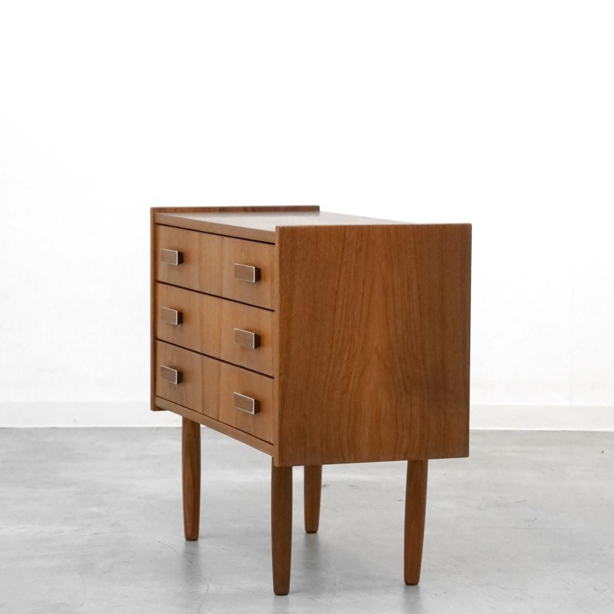 vintage 北欧　チーク　チェスト デンマークヴィンテージ チェスト 4段 チーク材 収納 北欧家具 モダン