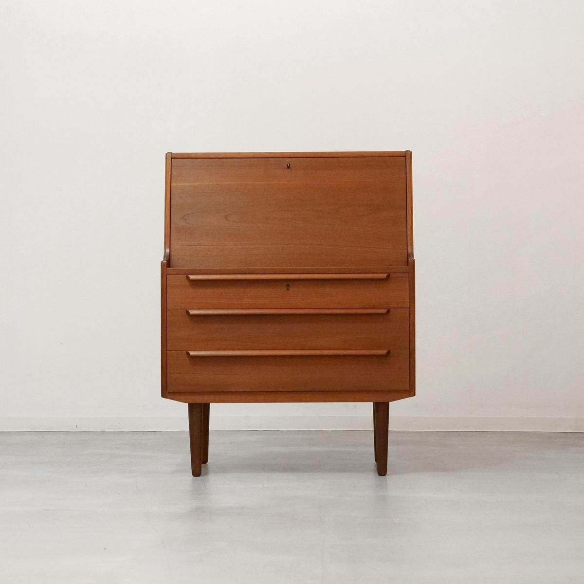 ヴィンテージ ライティングデスク　チーク色　〈デンマーク製〉 デンマークヴィンテージ デスク 片袖 机 チーク材 北欧家具