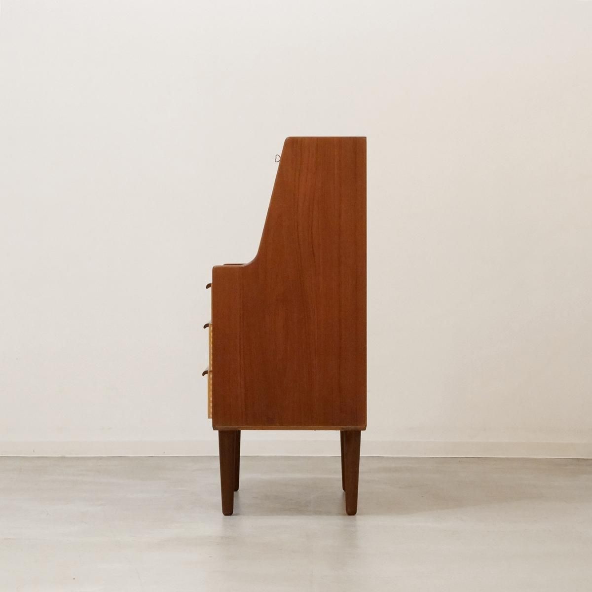 ヴィンテージ ライティングデスク　チーク色　〈デンマーク製〉 デンマークヴィンテージ デスク 片袖 机 チーク材 北欧家具