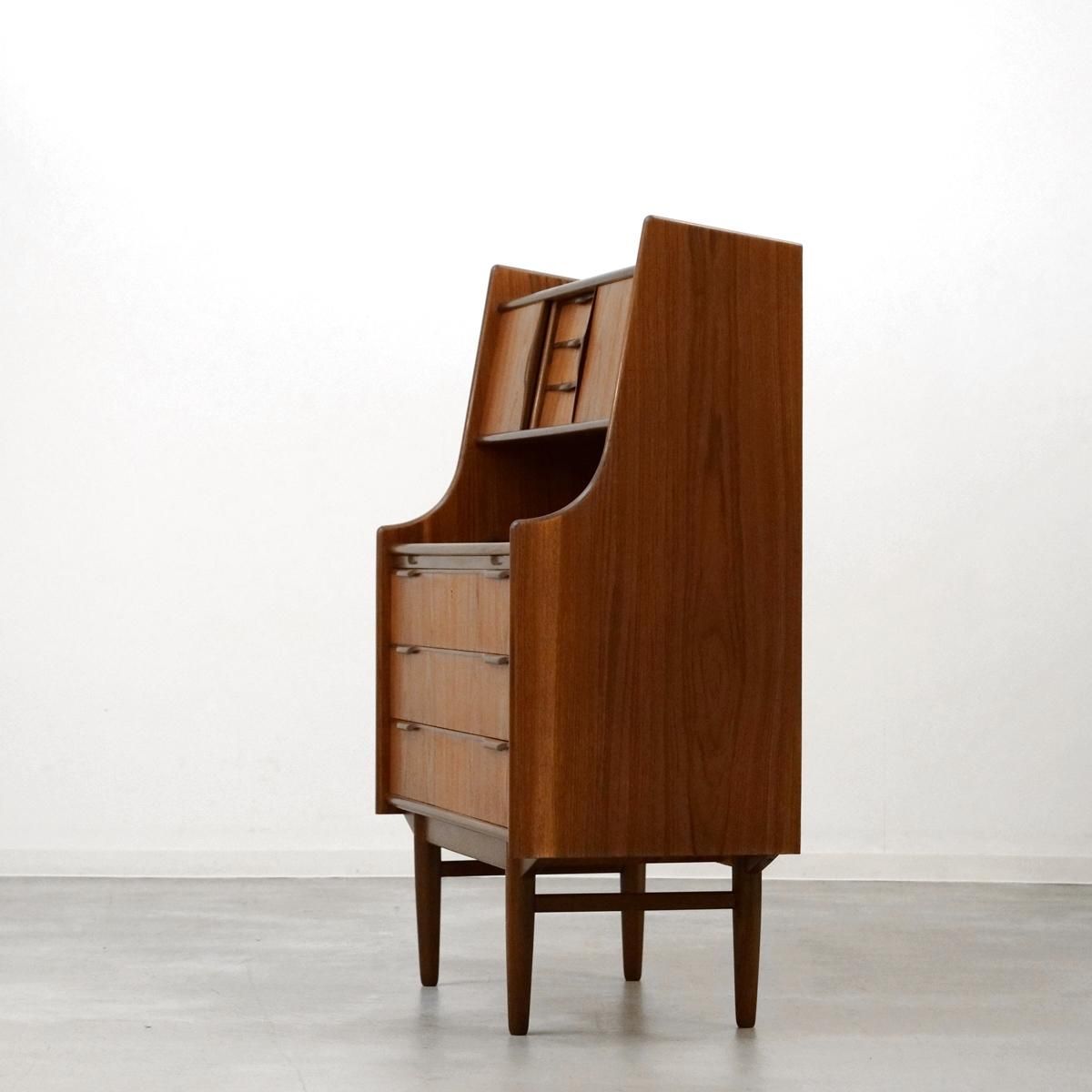ヴィンテージ ライティングデスク　チーク色　〈デンマーク製〉 デンマークヴィンテージ ライティングビューロー デスク チーク材 北欧