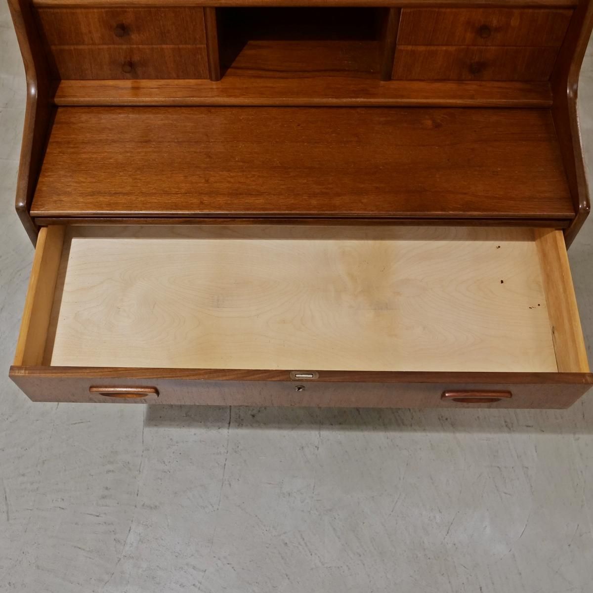 UD17167｜ライティングデスク（チーク）Hanbjerg Mobelfabrik