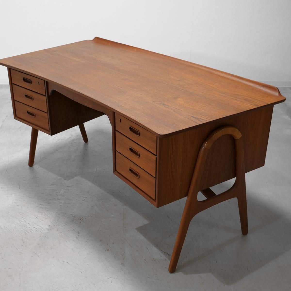 UD19342｜デスク/Svend Aage Madsen/スウィンエーマドセン