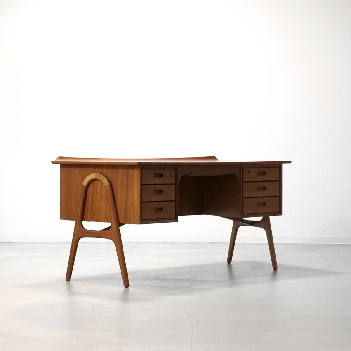 北欧　アイアンフレーム　デスク　ドレッサー　サイドテーブル　アンティーク　モダン 北欧 アイアンフレーム デスク ドレッサー サイドテーブル