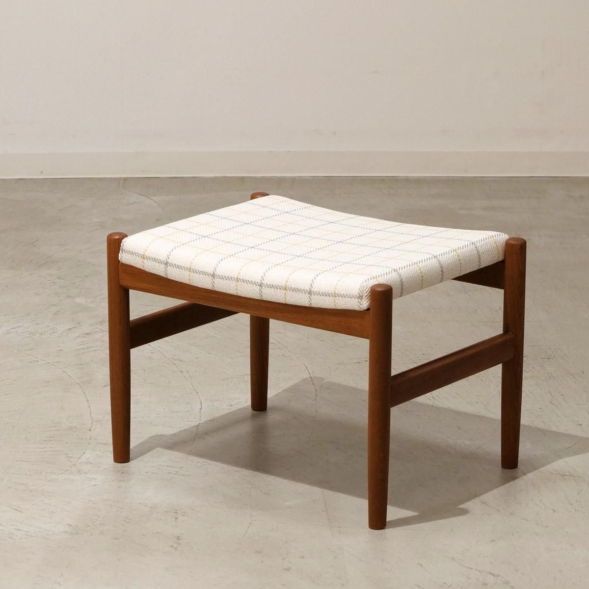 格安 unico albero オットマン スツール　チーク Yahoo!オークション -「ウニコ アルベロ オットマン」の落札相場