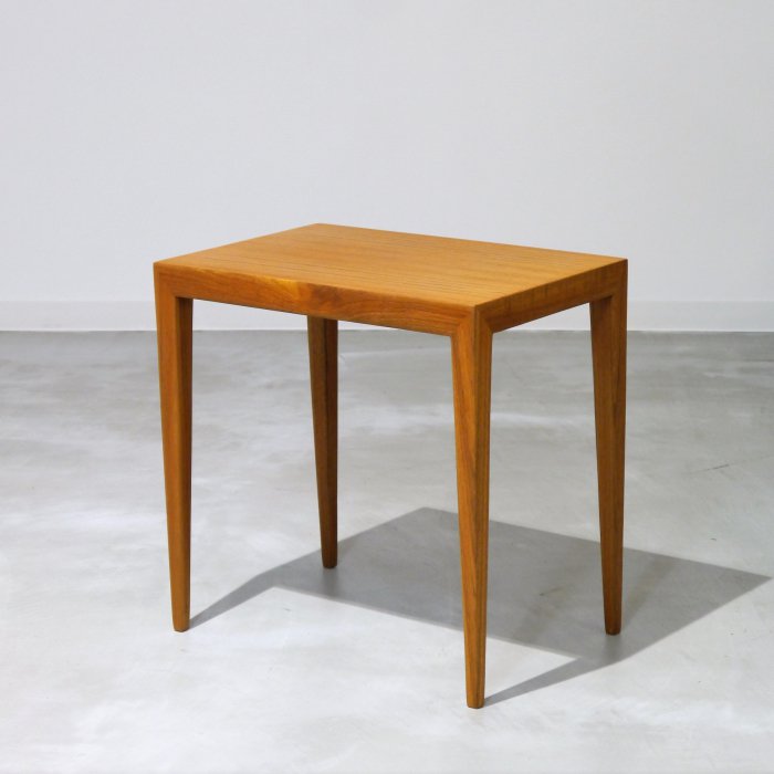HASLEV(ハスレブ）サイドテーブル/北欧デンマークビンテージ家具