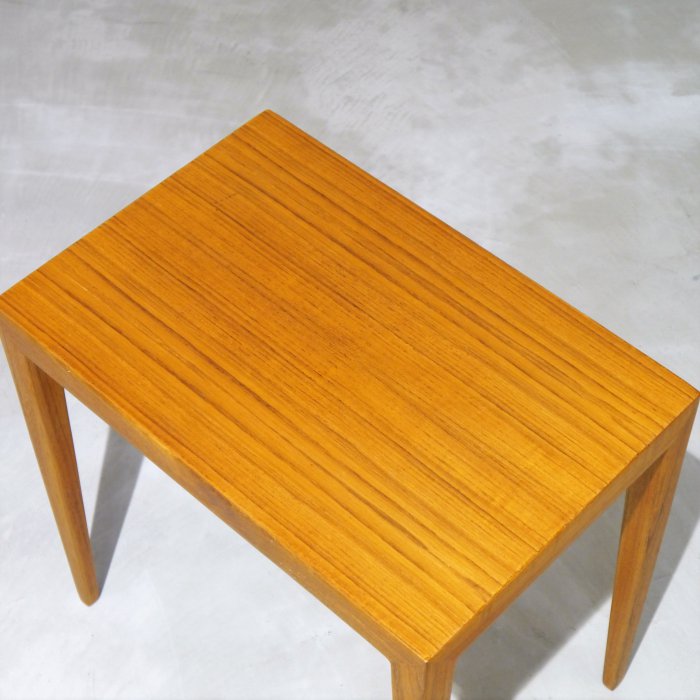 HASLEV(ハスレブ）サイドテーブル/北欧デンマークビンテージ家具 