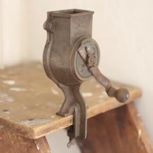 チーズグレーター チーズ削り器 チーズおろし器 アンティーク アンティーク ロータリー チーズグレーター(チーズおろし器