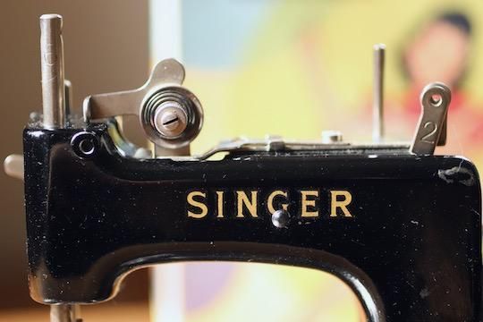 あなたにおすすめの商品 トイミシン アンティーク シンガー SINGER ブラック フランス - アンティーク雑貨