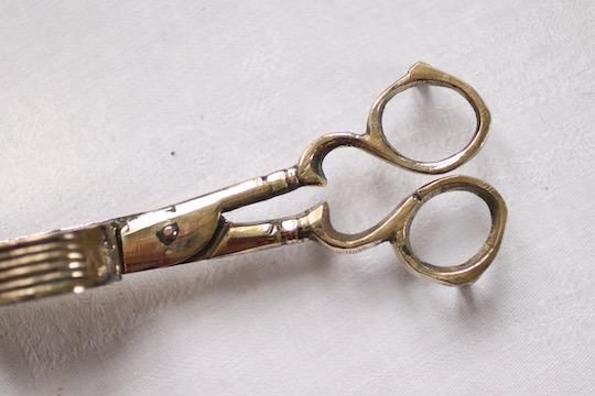 真鍮製 ろうそく消し ハサミ フランス アンティーク 西洋アンティーク フランス キャンドルスナッファー ろうそく