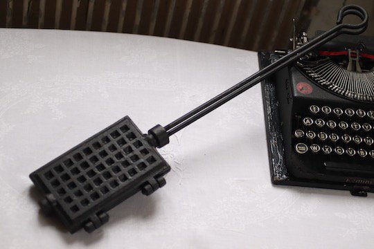 ブランド名 フランス アンティーク ワッフル メーカー 焼き器 小型