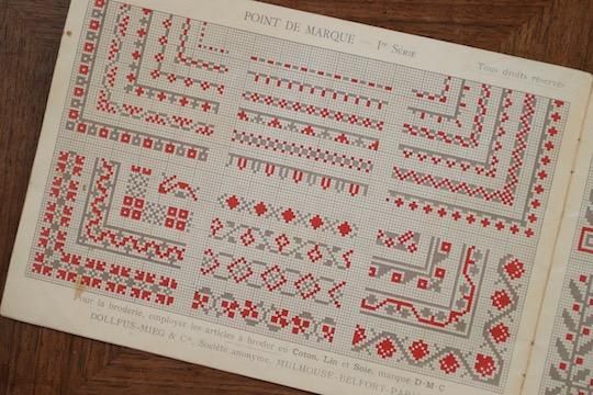 人気カラーの BIBLIOTHEQUE DMC - POINT DE MARQUE 1ER SERIE（DMC クロス 趣味・スポーツ・実用