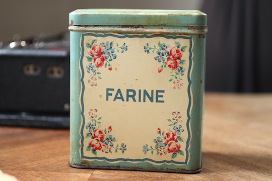 フランス アンティーク Chocolat Menier社 ショコラメニエ 薔薇のTIN缶 FARINE（小麦粉） - フランスアンティーク雑貨  Mille Chats