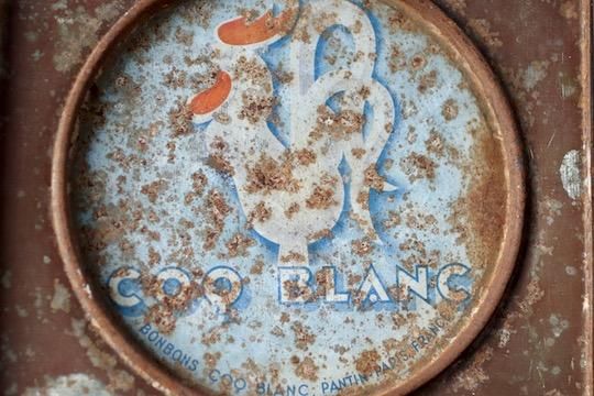 フランス アンティーク ブリキ箱 ティン缶 BONBONS COQ BLANC