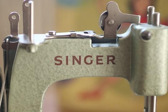 SINGER シンガー アンティーク トイミシン グリーン - フランス