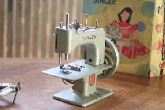 SINGER シンガー アンティーク トイミシン グリーン - フランス