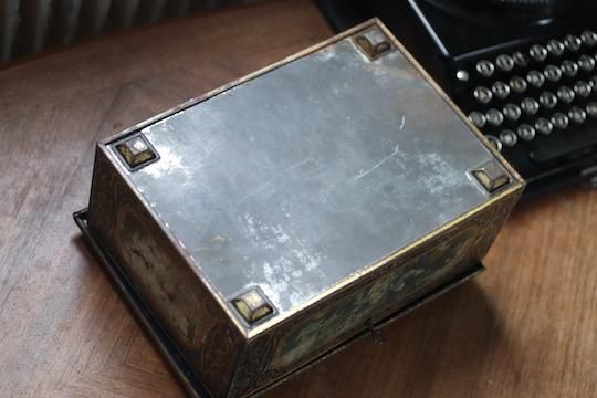 フランス アンティーク 鏡付き 鍵付き ブリキ箱 ティン缶 フランス アンティーク 鏡付き 鍵付き ブリキ箱 ティン缶