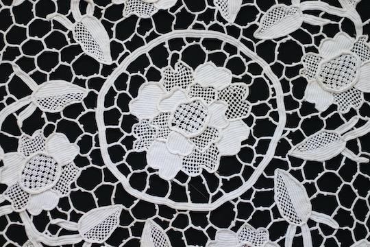 ニードルポイントレース 43cm テーブルセンター - フランス