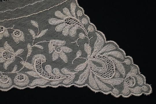 爆買いしたくなる チュール刺繍レース 付け襟 フランス - x38cm 7,5-13 コレクション