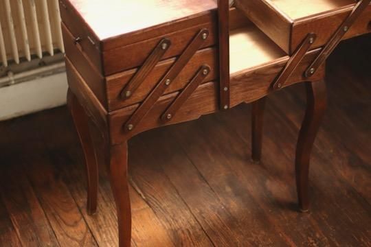 フランス アンティーク ソーイングテーブル（裁縫箱） ガブリ