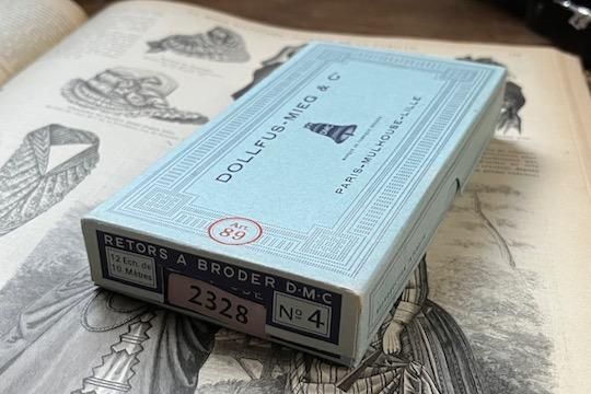 DMCアンティーク刺繍糸BOXセット モーヴ（2328） A