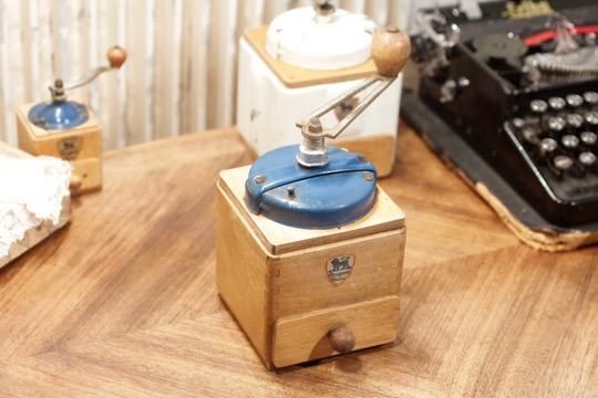 アンティーク プジョー コーヒーミル ブルー - フランス