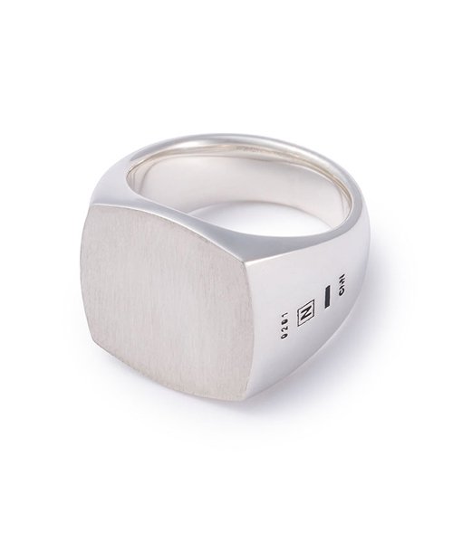 NIL DUE / NIL UN TOKYO：ニル デュエ / ニル アン トーキョー (２色展開)【 CARVED SEAL SQUARE RING  (SILVER) 】- SIDEMILITIA inc.の通販サイト