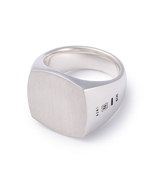 NIL DUE / NIL UN TOKYO / ニル デュエ / ニル アン トーキョー ｜  CARVED SEAL SQUARE RING (SILVER)　商品画像