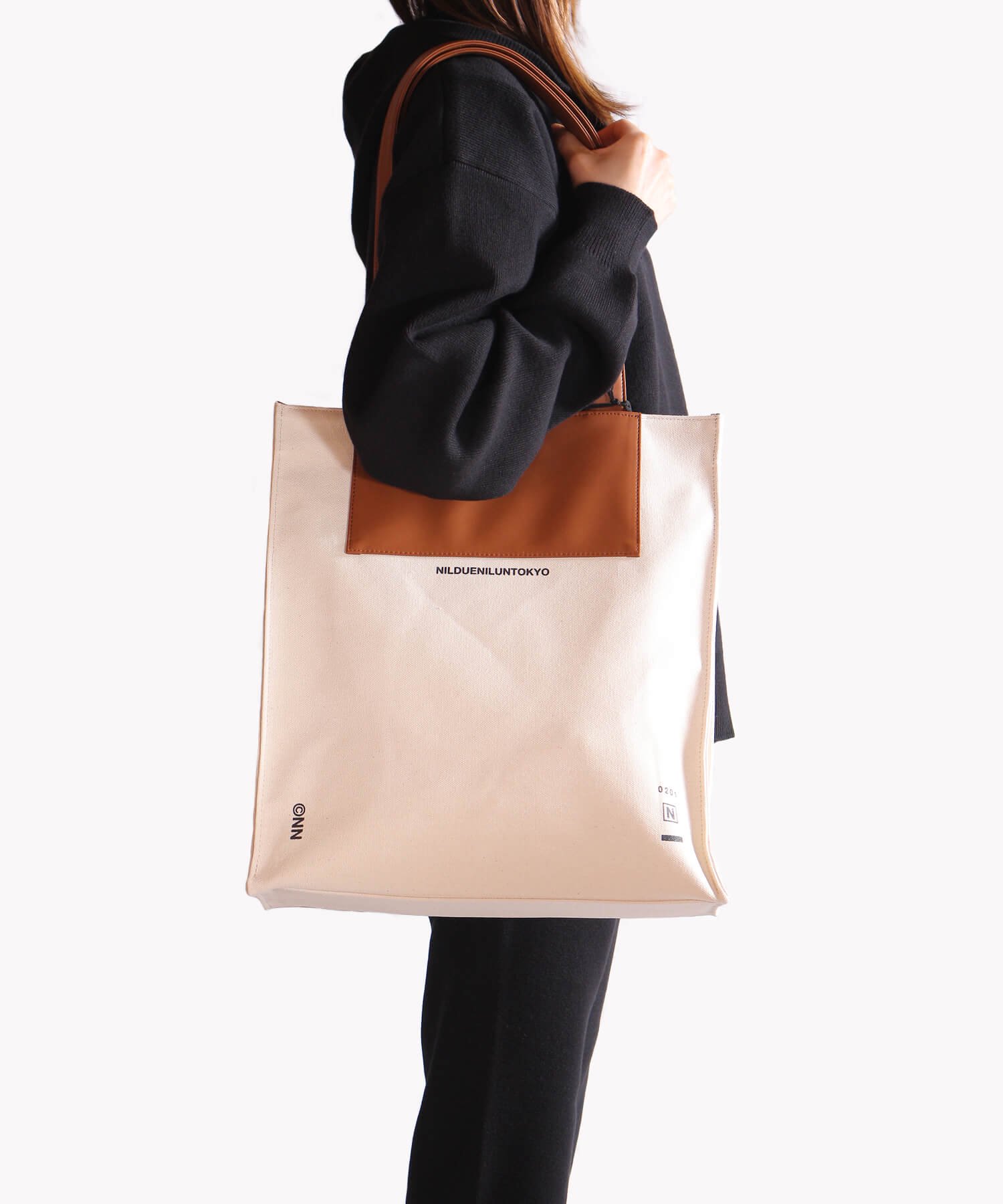 NIL DUE / NIL UN TOKYO / ニル デュエ / ニル アン トーキョー ｜ CANVAS LEATHER TOTE (BROWN)　商品画像6