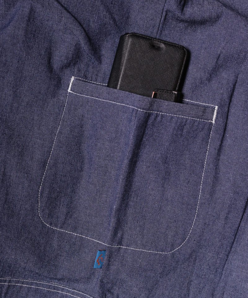 Frame switchwear / フレーム スウィッチウェア ｜DOUBLE PLEATS SHIRT (DENIM BLUE)商品画像9