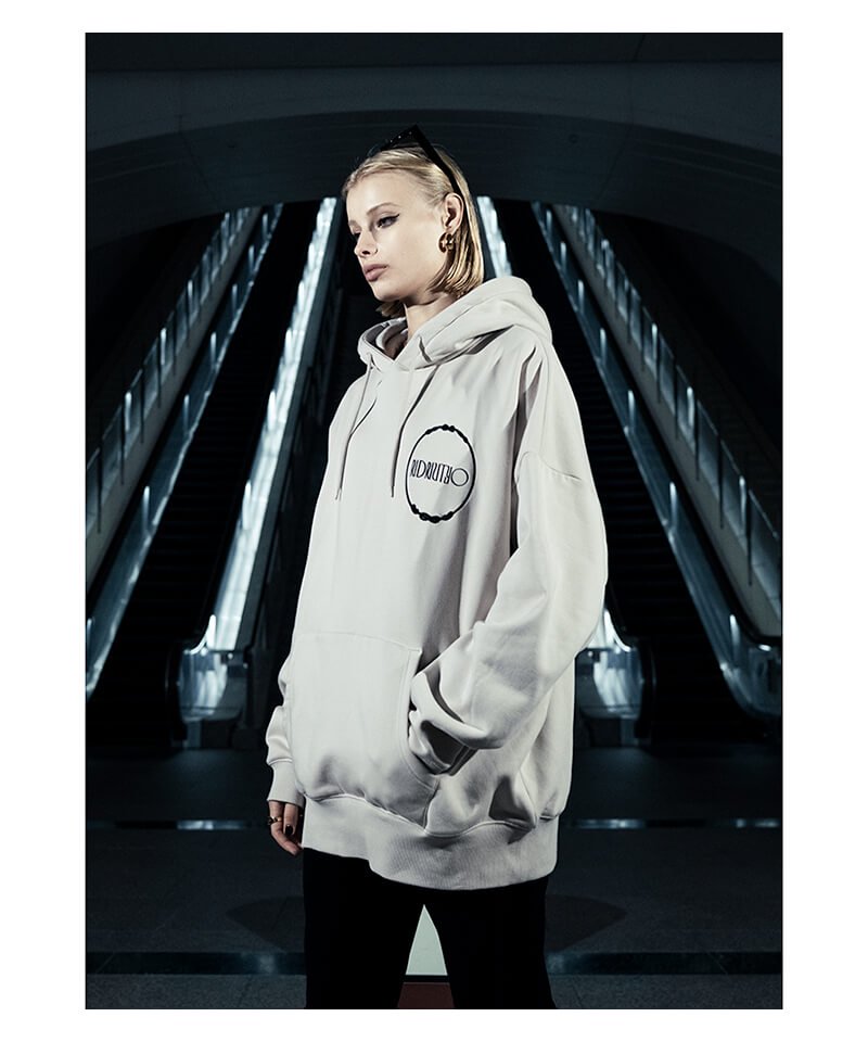 NIL DUE / NIL UN TOKYO ／ ニル デュエ / ニル アン トーキョー【 EMBROIDERY MIRROR HOODIE  (LIGHT BEIGE) 】- SIDEMILITIA inc.の通販サイト