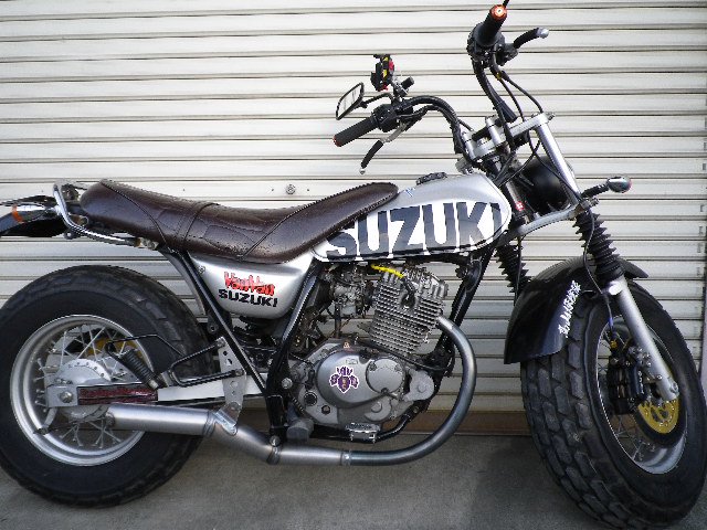 SUZUKI バンバン200 - スズキ