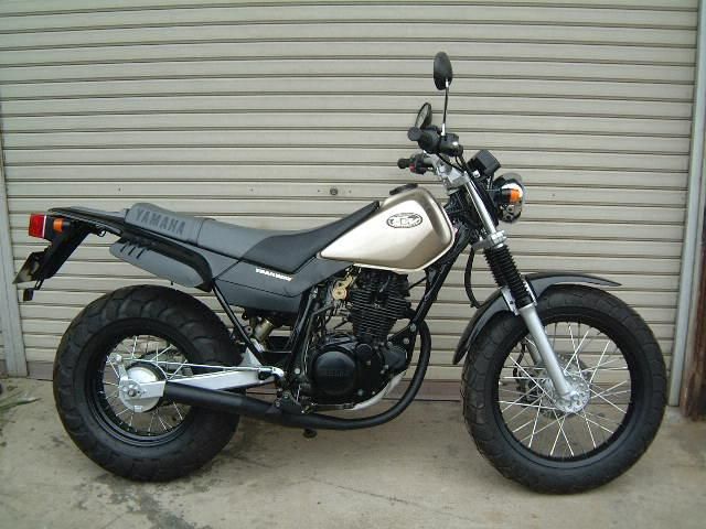 tw200 YAMAHA マフラー　社外マフラー　砲弾マフラー　tw225