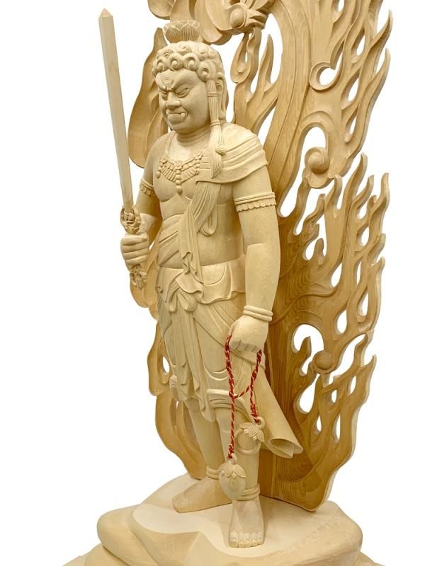 【月末セール・新品】 不動明王　上彫　紅檀　総高さ約23.5㎝　仏像　お不動様 フォロー割・新品】 不動明王 上彫 紅檀 総高さ約23.5㎝ 仏像