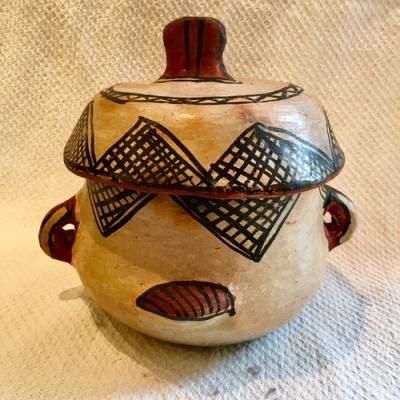 須恵器？　土器？　海外？　アフリカ？　アジア？ 𤭯 文化遺産オンライン