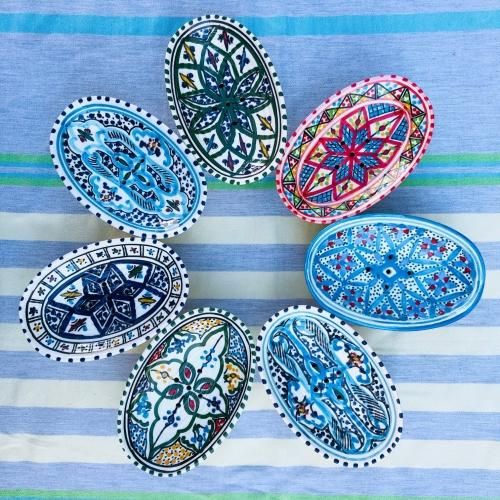 石鹸置き ソープディッシュ 手描き陶器 - チュニジア雑貨と北アフリカ