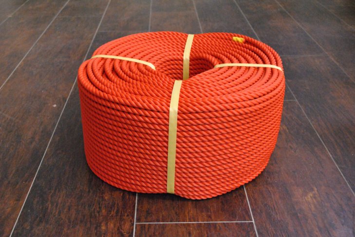 ロープ ＰＥ（ポリエチレン）ロープ赤色 太さ約 9ｍｍ お得な200ｍ巻！ 通販 専門店 の紹介・購入ページ、ロープの事なら初心者の方でも直販 高品質  激安 で安心して 簡単 に購入 できますロープ,ロープ 結び方,ロープ 結び方 テント,ロープの結び方
