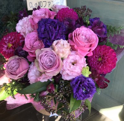 大人っぽい紫やピンクで アレンジ ブルーベリー 品川区武蔵小山の花屋 Spice フラワーギフトを全国へ