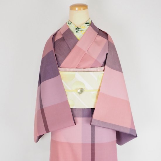 桜の花びら(厚みあり) 新品 未使用 三勝 高級 着物 シルクウール 単衣