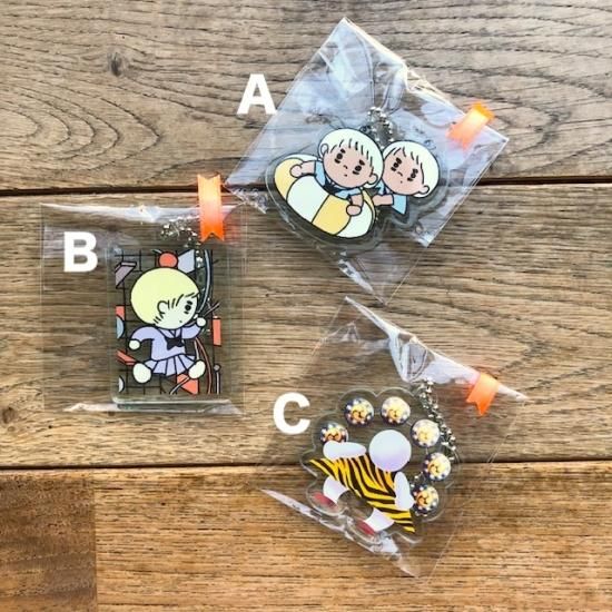 おまけ付き B賞 あっとくん BIG アクリルキーホルダー けちゃくん アンプタッくじ B賞 BIG アクリルキーホルダー