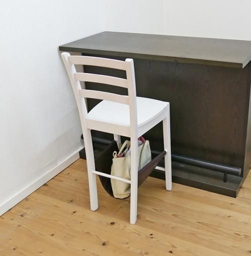 【美品】カウンターテーブル（チェア付）　白色 木製カウンターチェア 荷物置き付 CCK408 ホワイト色（白色） 座