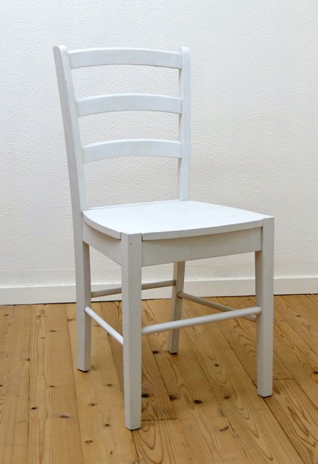 白い木製ダイニングチェア 木製チェア ホワイト　白い椅子　店舗用　１脚～大量購入まで対応可能 座面高45ｃｍ　重さ約5kg 6000円台 食堂用椅子-  大阪　椅子屋