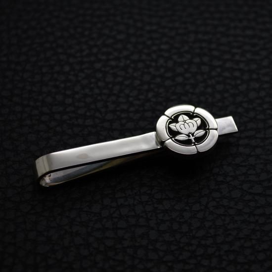 ■五瓜に橘 家紋ネクタイピン 製作例