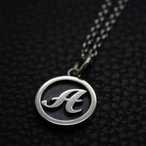 ■オーダーメイドイニシャルペンダント シルバー製 φ16mm【小】-墨入れ仕上げ- ※チェーン別売