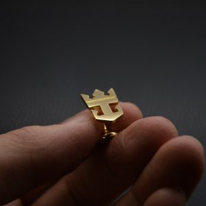 410.持込ロゴによるオリジナル・カフリンクス製作例【王冠】